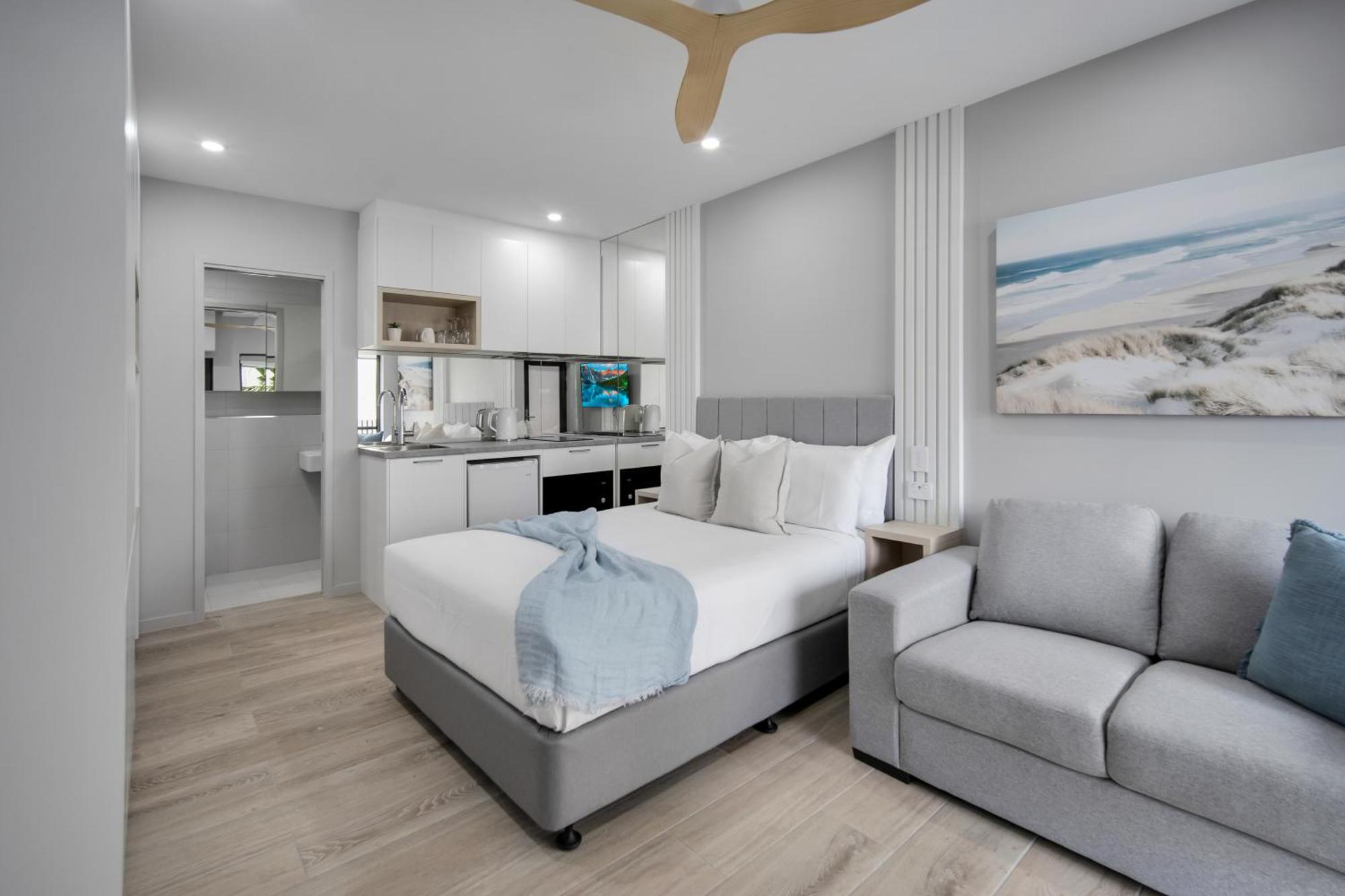 Belmoral Corporate Suites (Adults Only) 汤斯维尔 外观 照片