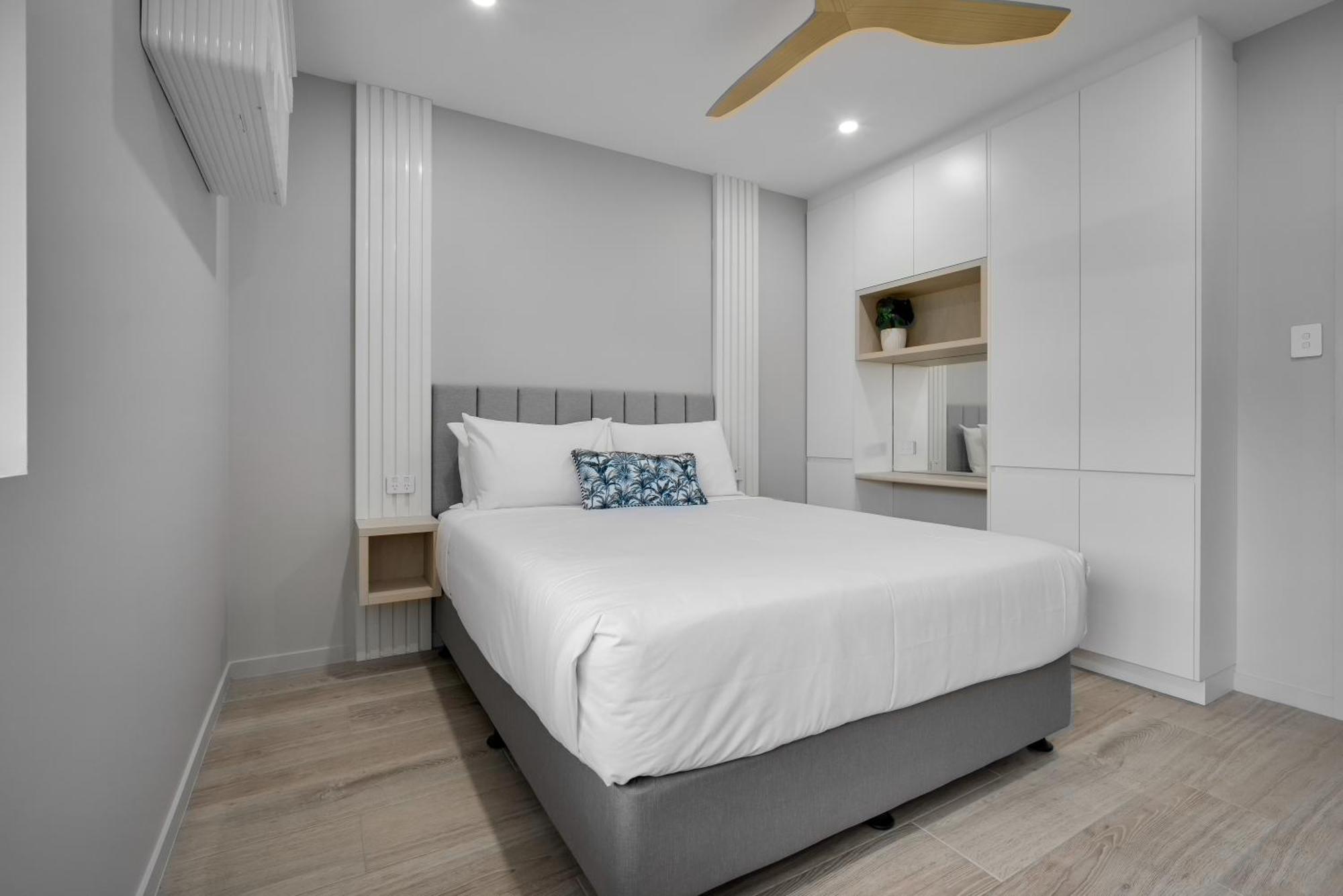 Belmoral Corporate Suites (Adults Only) 汤斯维尔 外观 照片