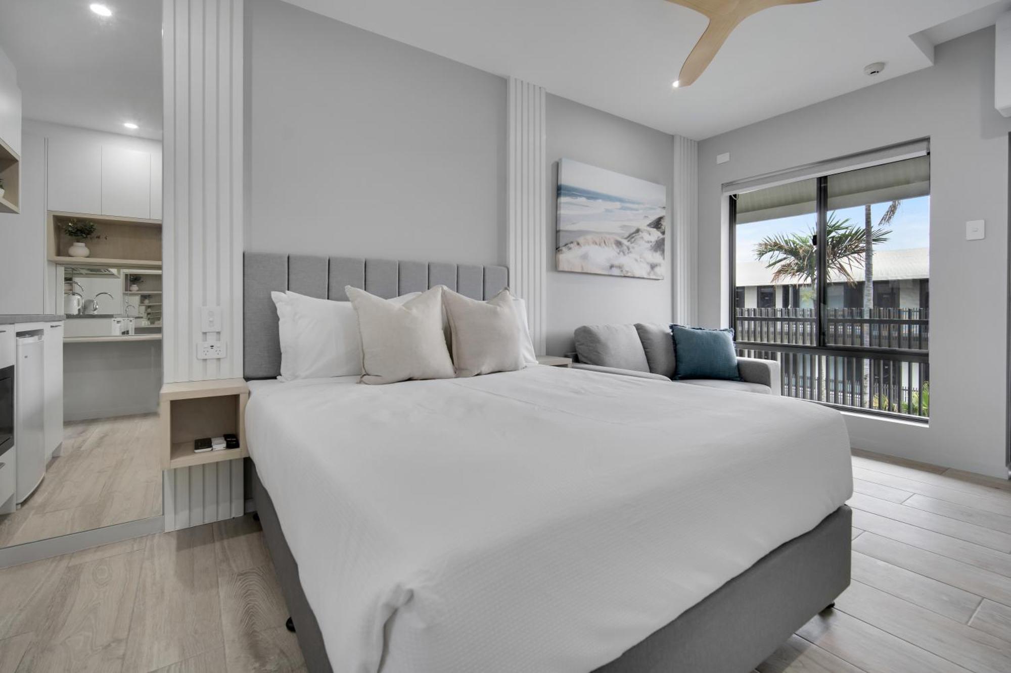 Belmoral Corporate Suites (Adults Only) 汤斯维尔 外观 照片